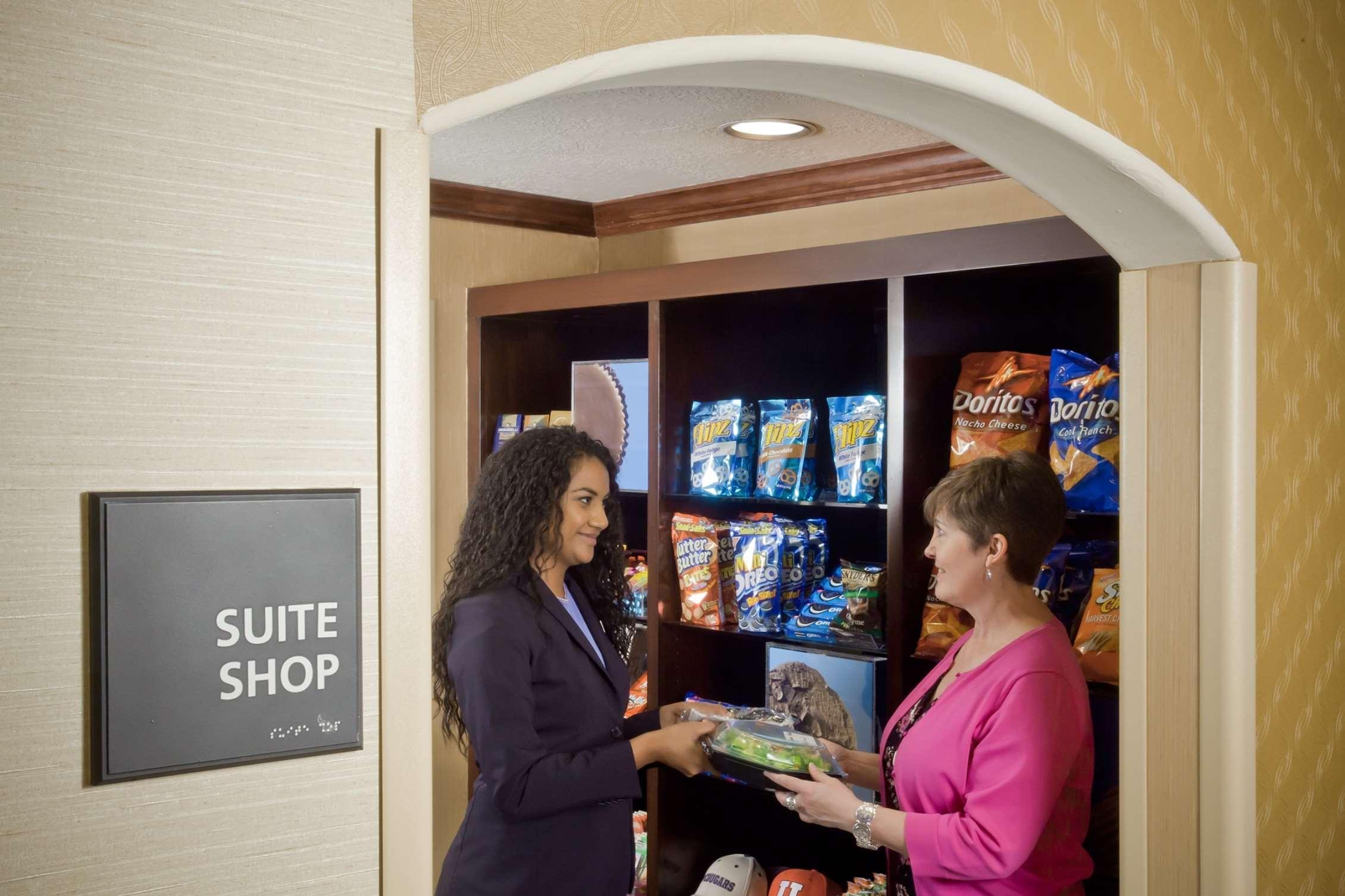 Hampton Inn & Suites Salt Lake City Airport Exterior photo